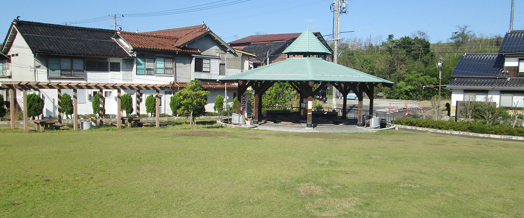 広場・足湯